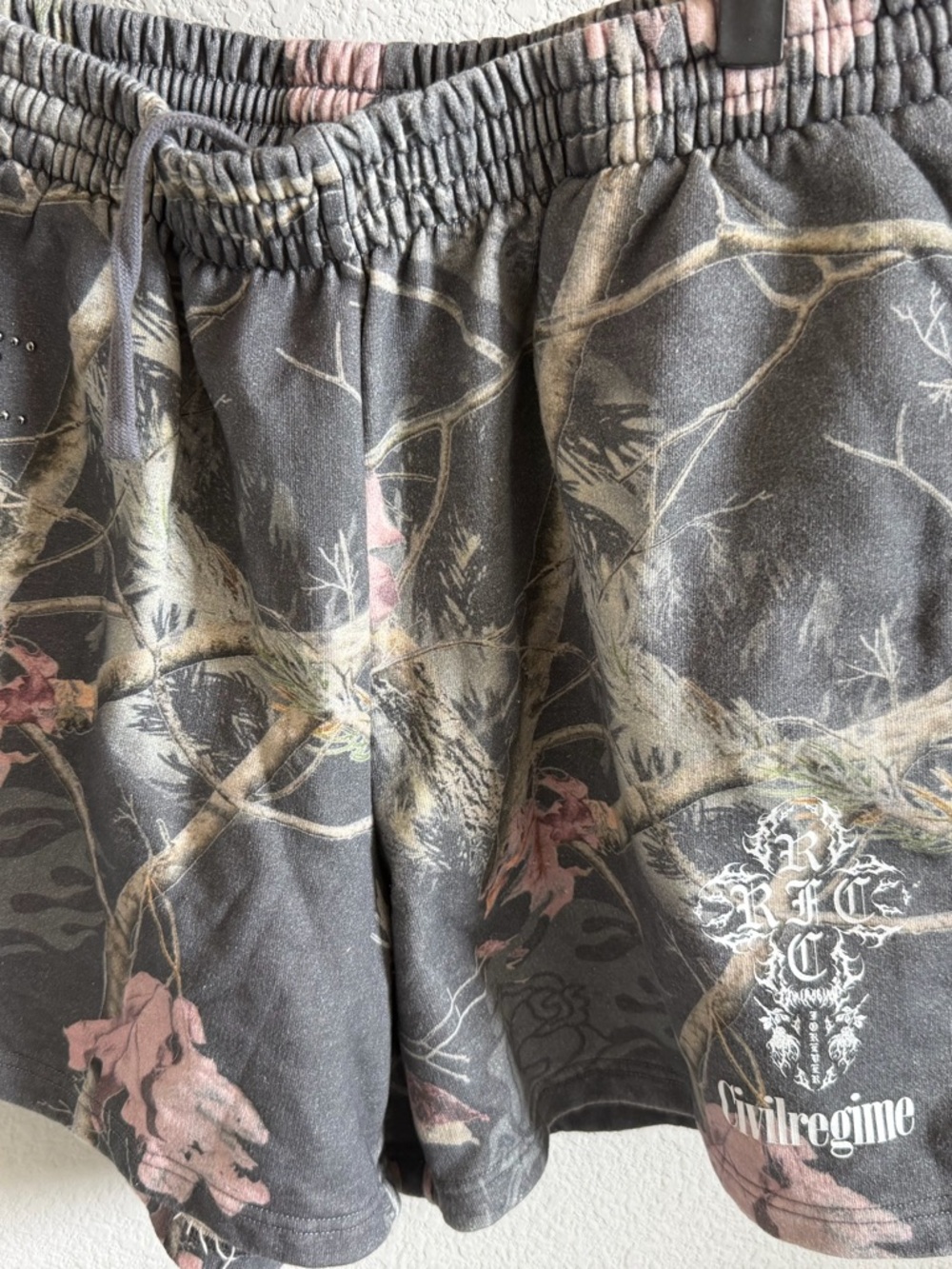 Civil Regime Men’s Gray Floral Print Shorts